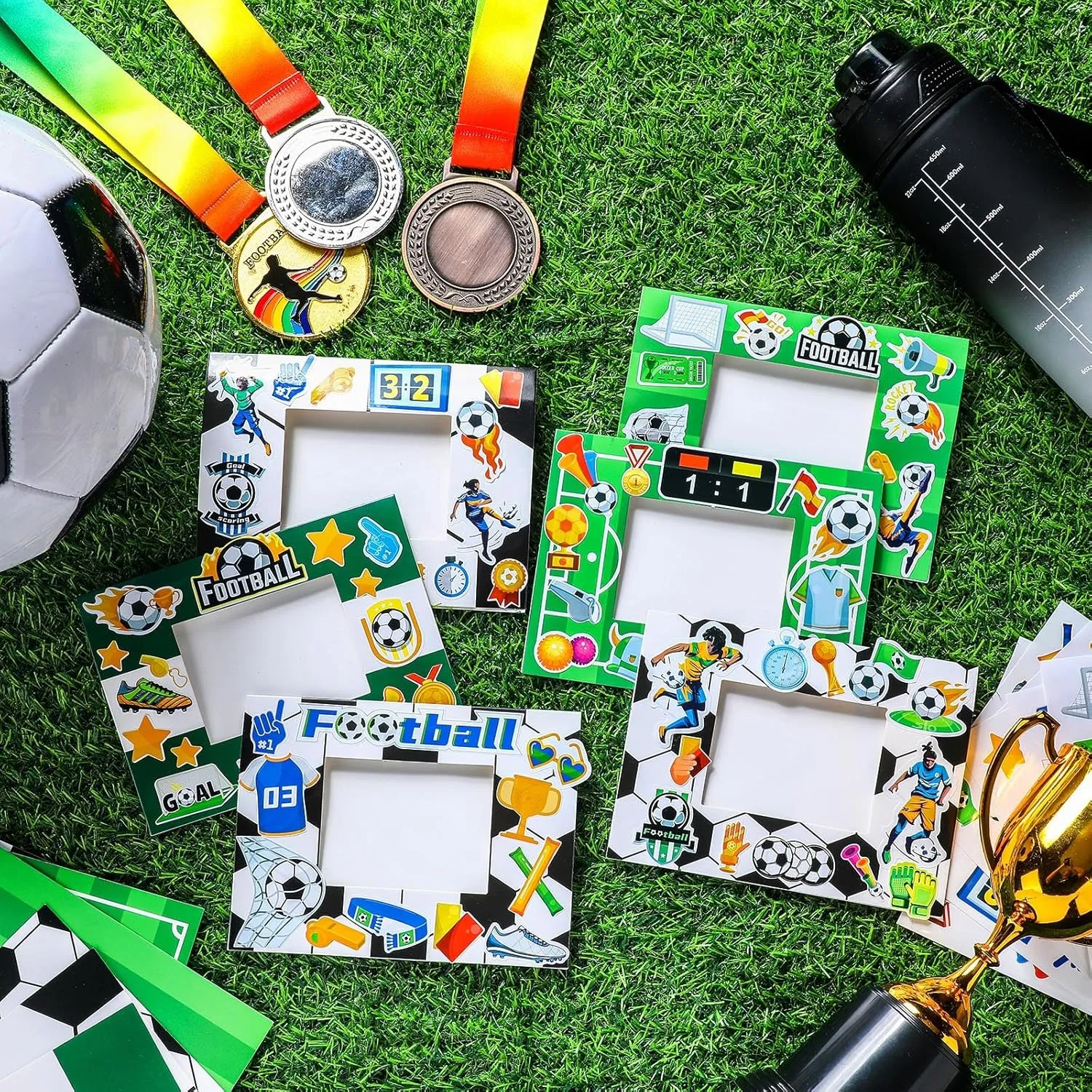 30 Sets Soccer Picture Frame Craft Kit Sport Themed Photo Frame DIY Paper Craft with Stickers for Classroom Fun Home Activities Athletes Coaches Teams Gifts