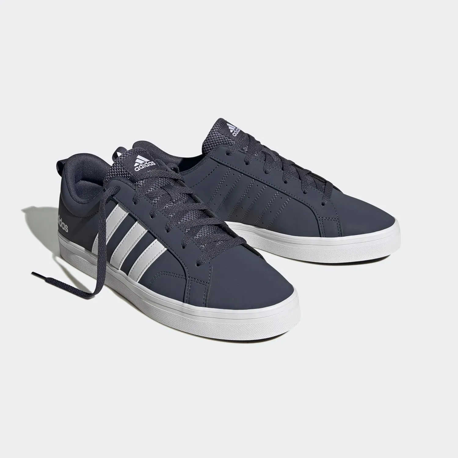 adidas Men's Sneaker