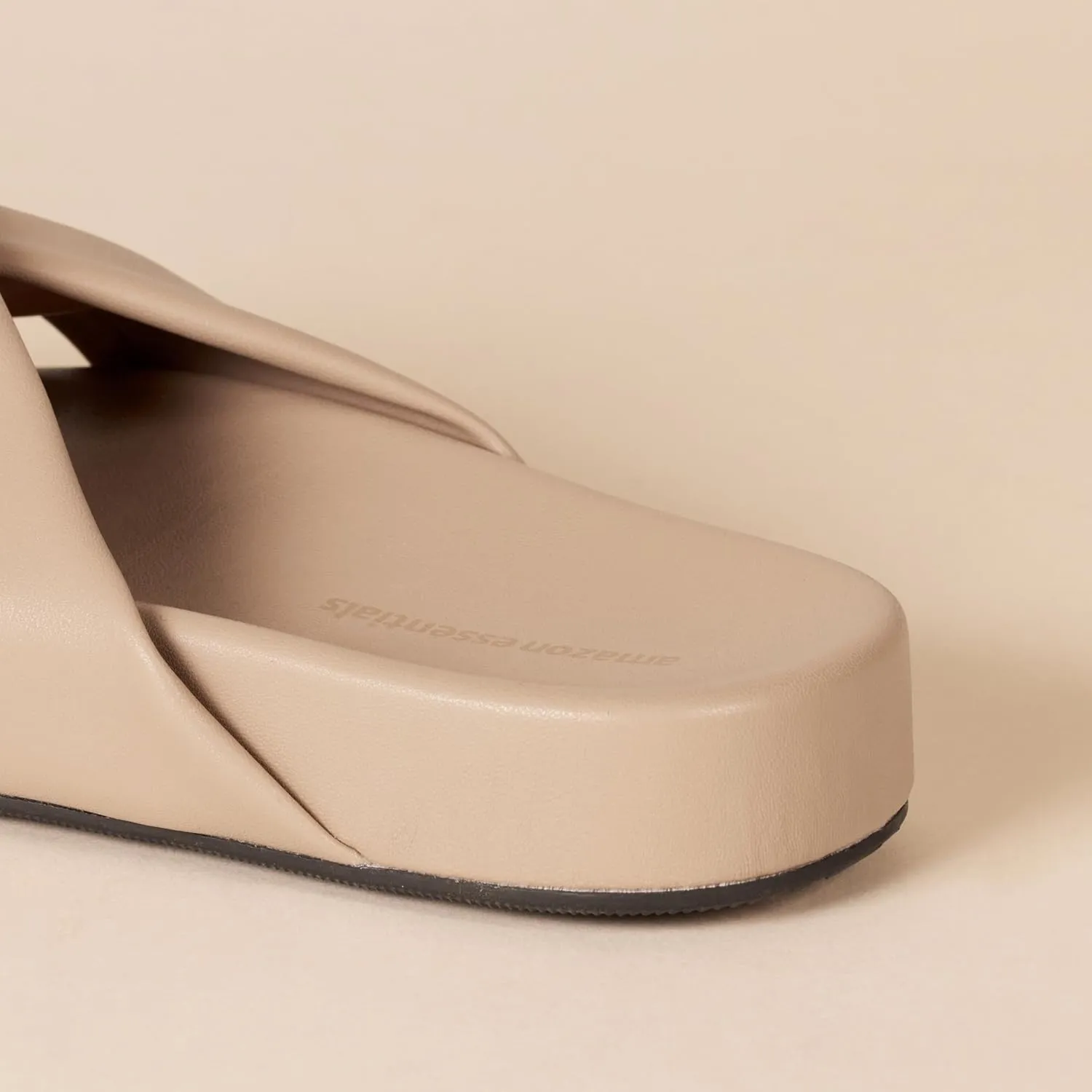Amazon Essentials Women's Twist Slide Sandal
