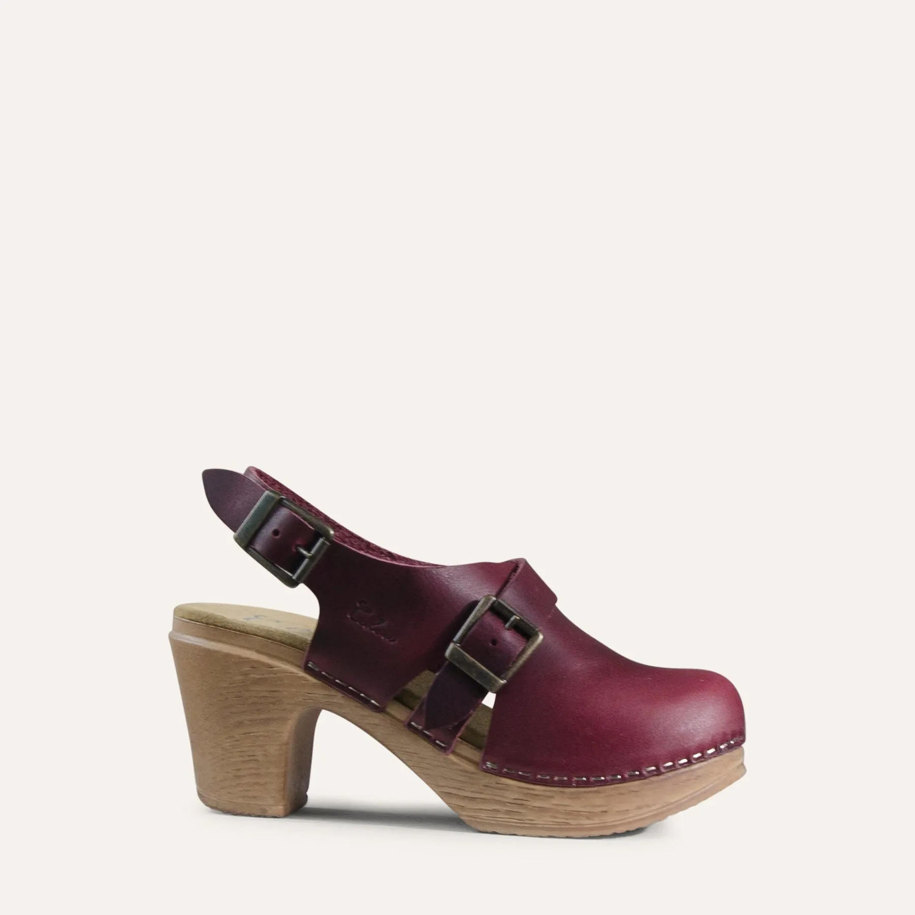 Astrid Plum