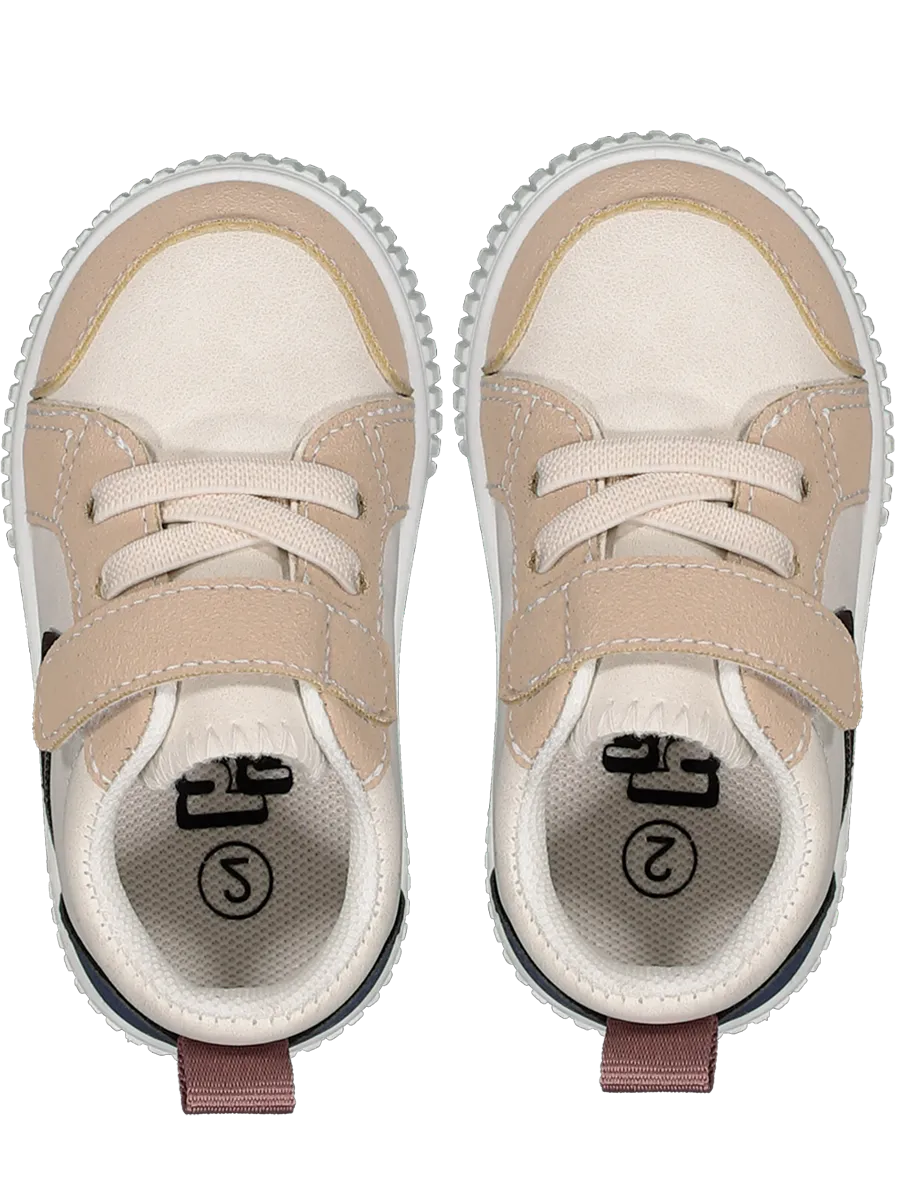 Colour Block Low-Top Sneaker