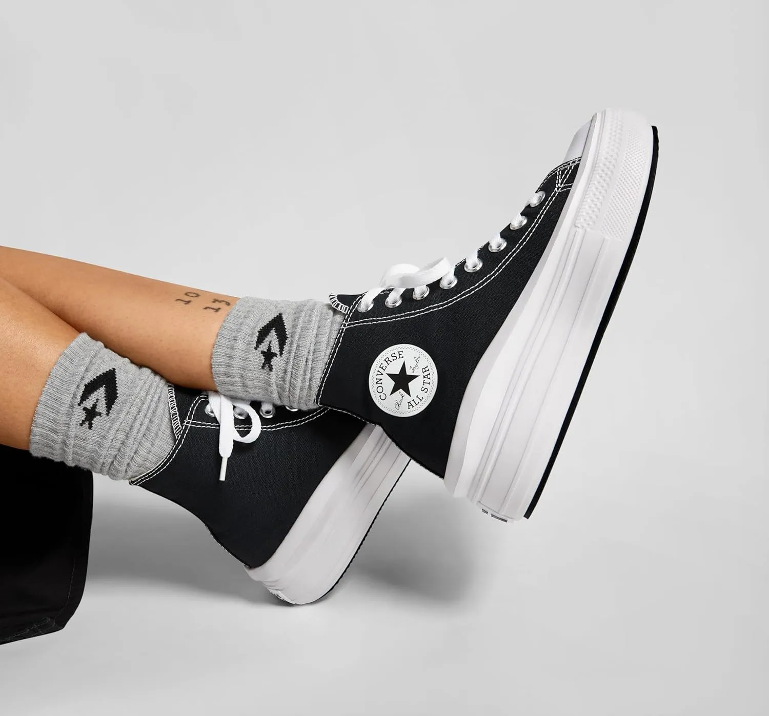 Converse Women's Skate Walking Shoe