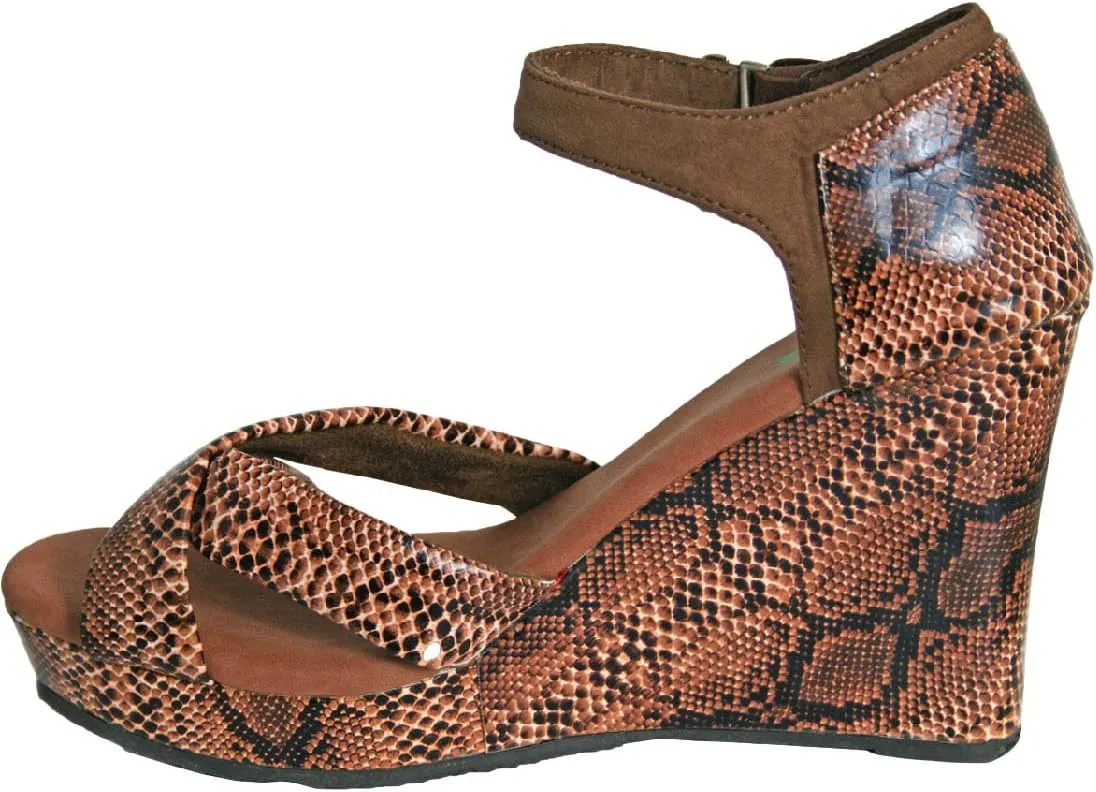 DAWGS Women's Kaymann Wedge Sandal Pump