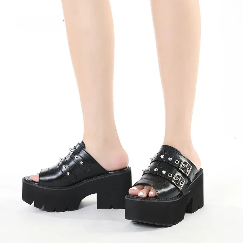 Earthbound Buckle Spiked Platform Mule