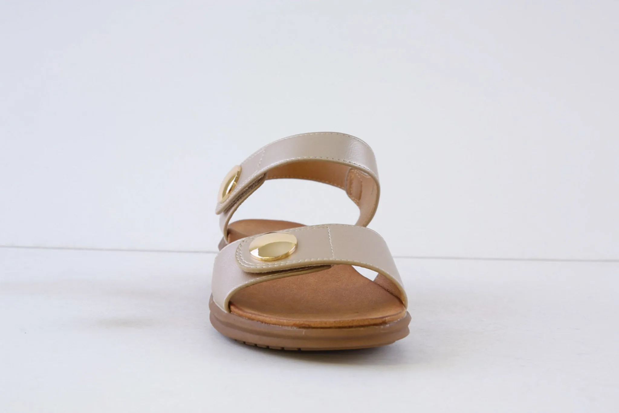 HEAVENLY FEET - PENELOPE FLAT FASHION SANDAL - GOLD