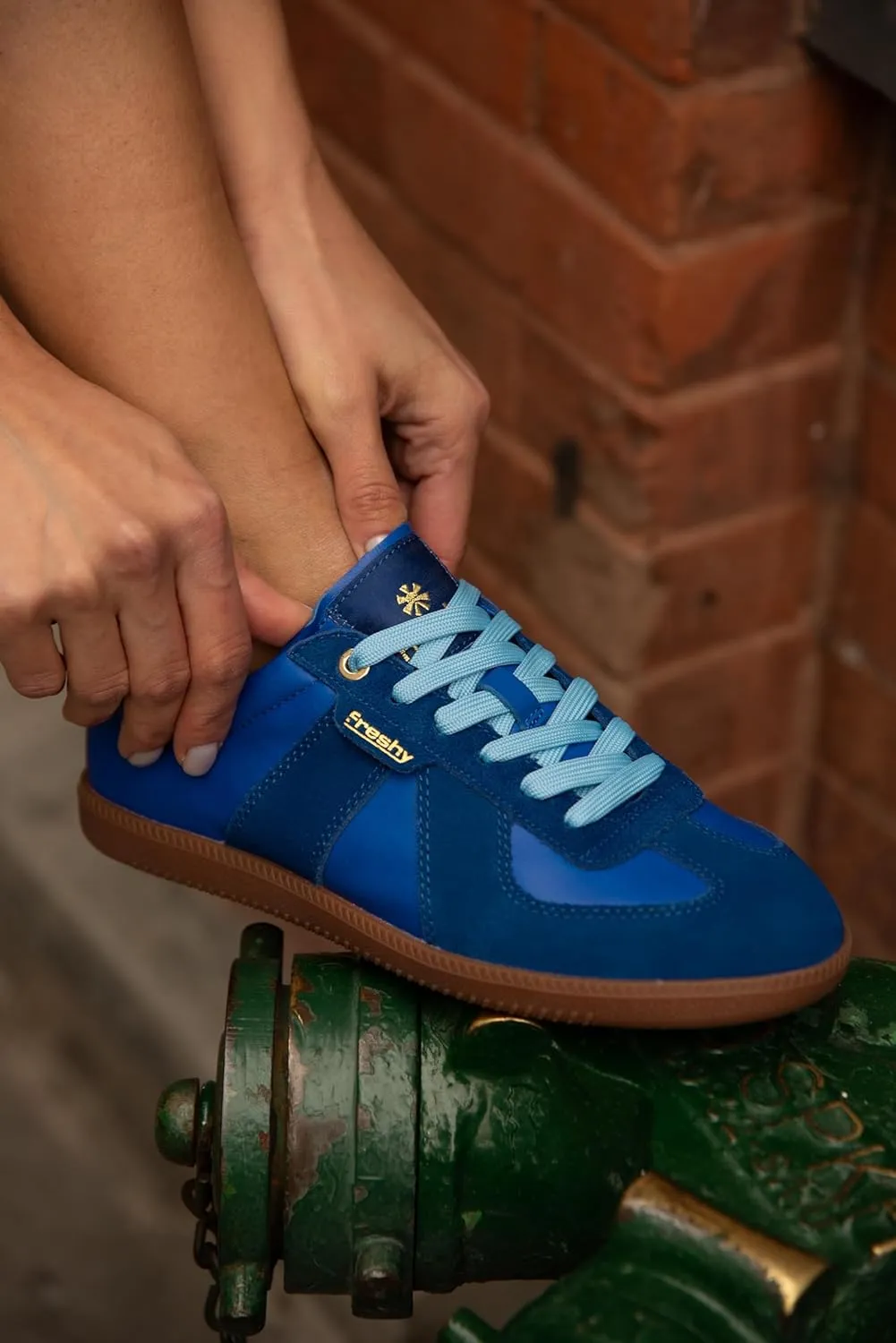 Indie Trainers. Fashion Sneakers for Women and Men. Classic Style Low-Top Street Shoes, Comfortable and Minimalist