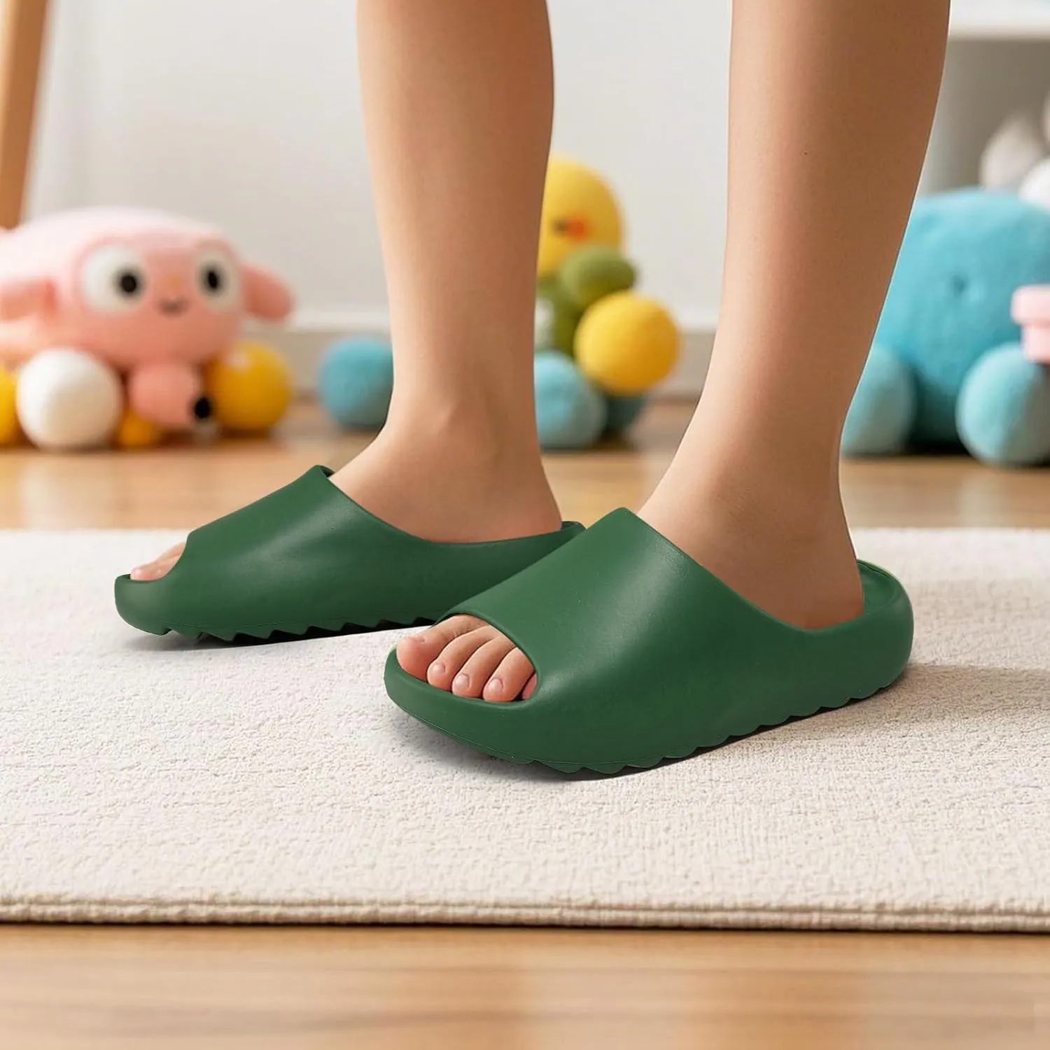 Kids Cloud Slides Slippers For Girls Boys,Pillow House Slippers Non-Slip Super Soft Quick Drying Shower Cushioned Slides Bathroom Thick Sole Sandals Indoor Outdoor Slippers