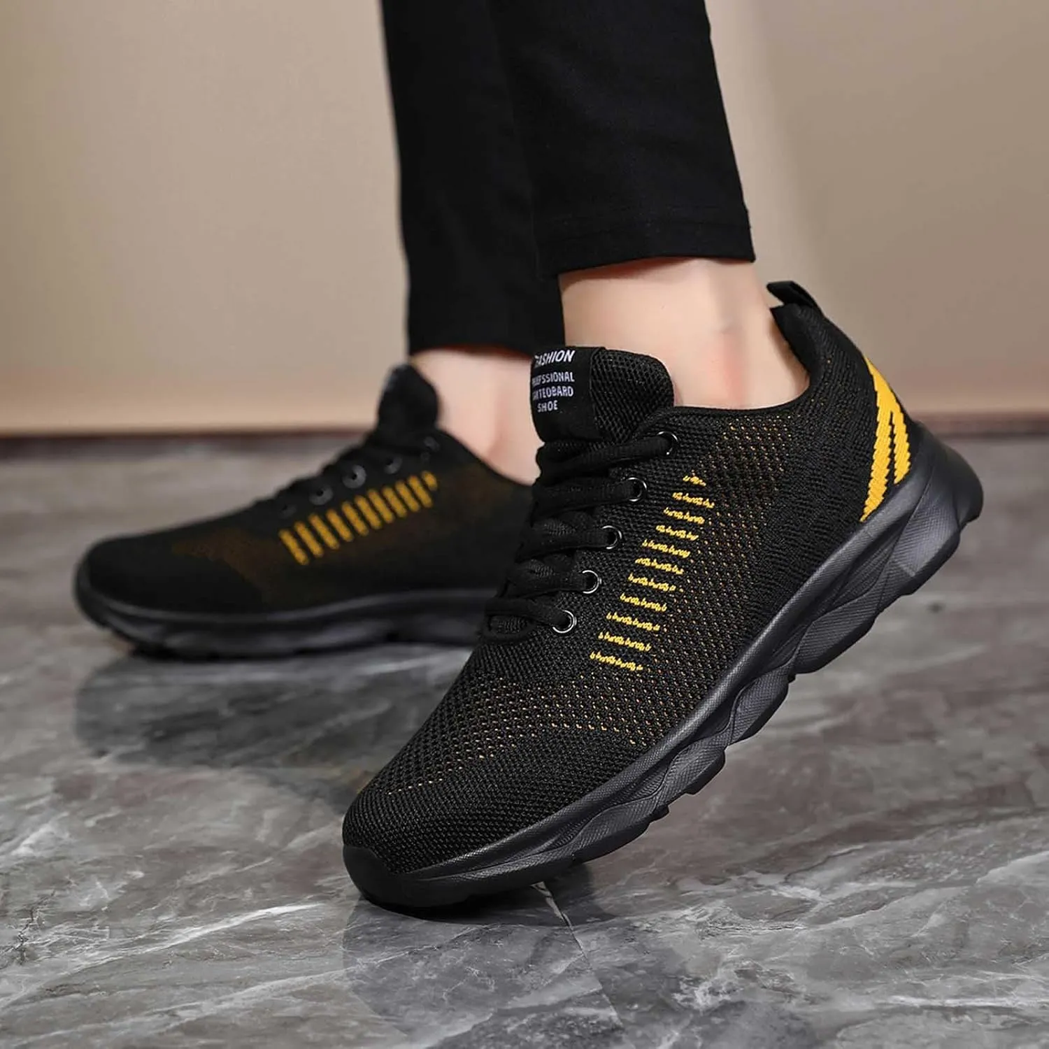 Lovers Fashion Mesh Breathable Flying Woven Sneakers for Men and Women Color Matching Casual Mens Fashion Sneaker Boots
