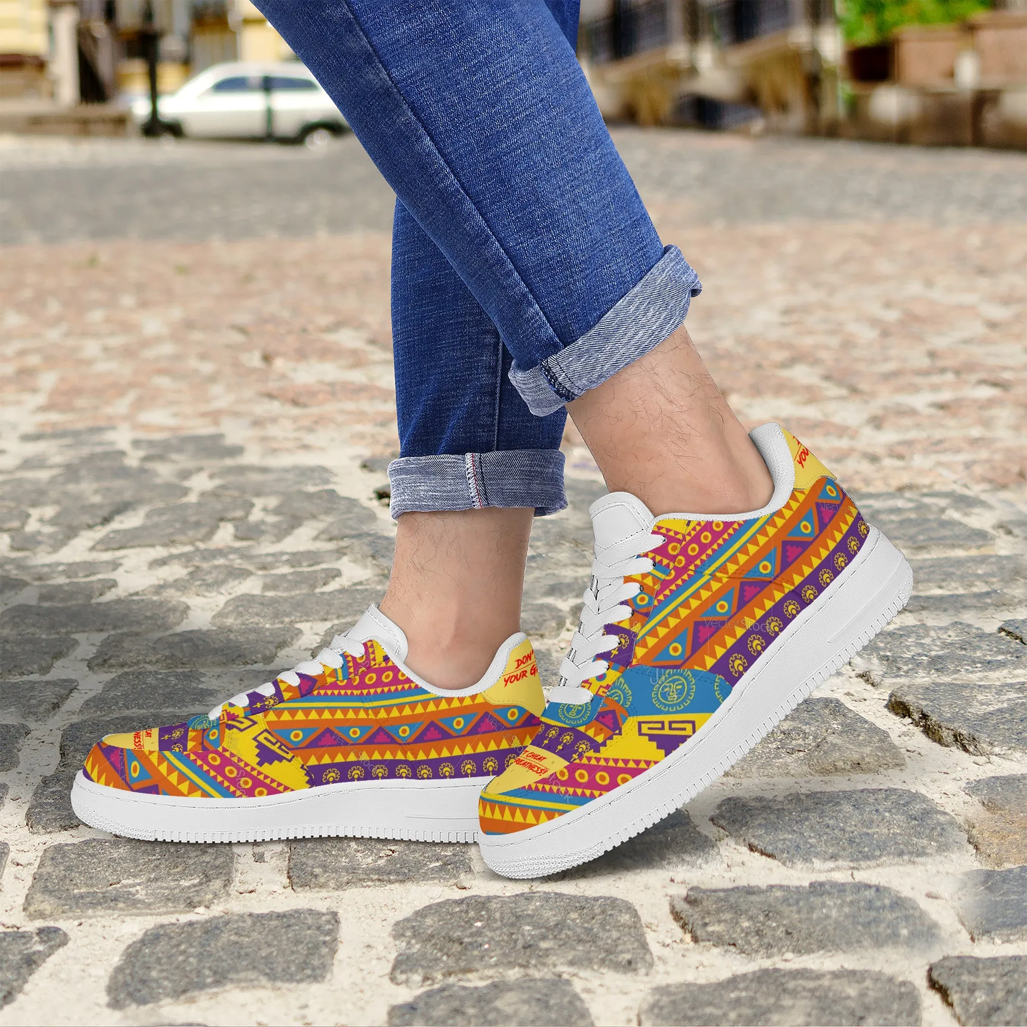 Low Top Unisex Sneaker