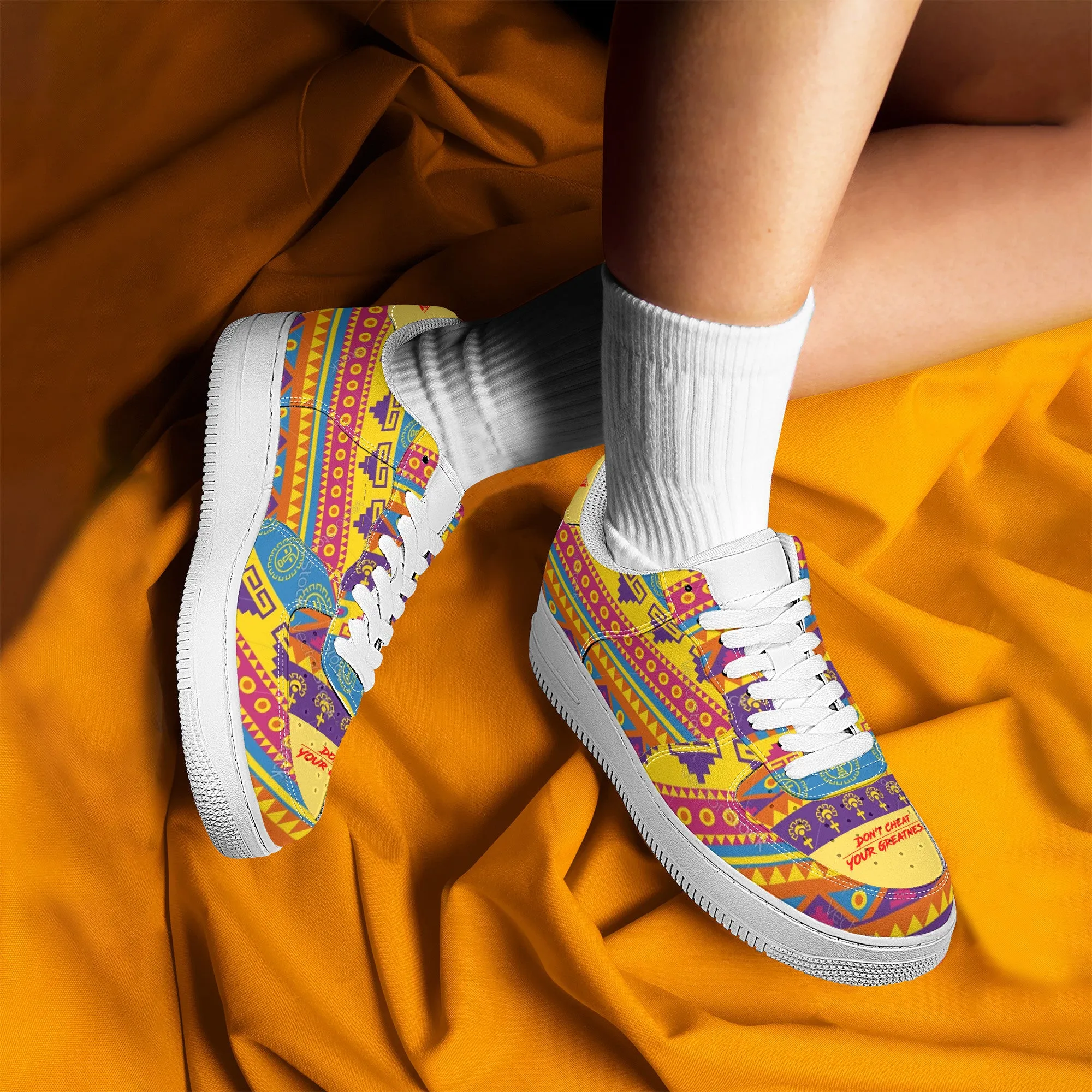 Low Top Unisex Sneaker