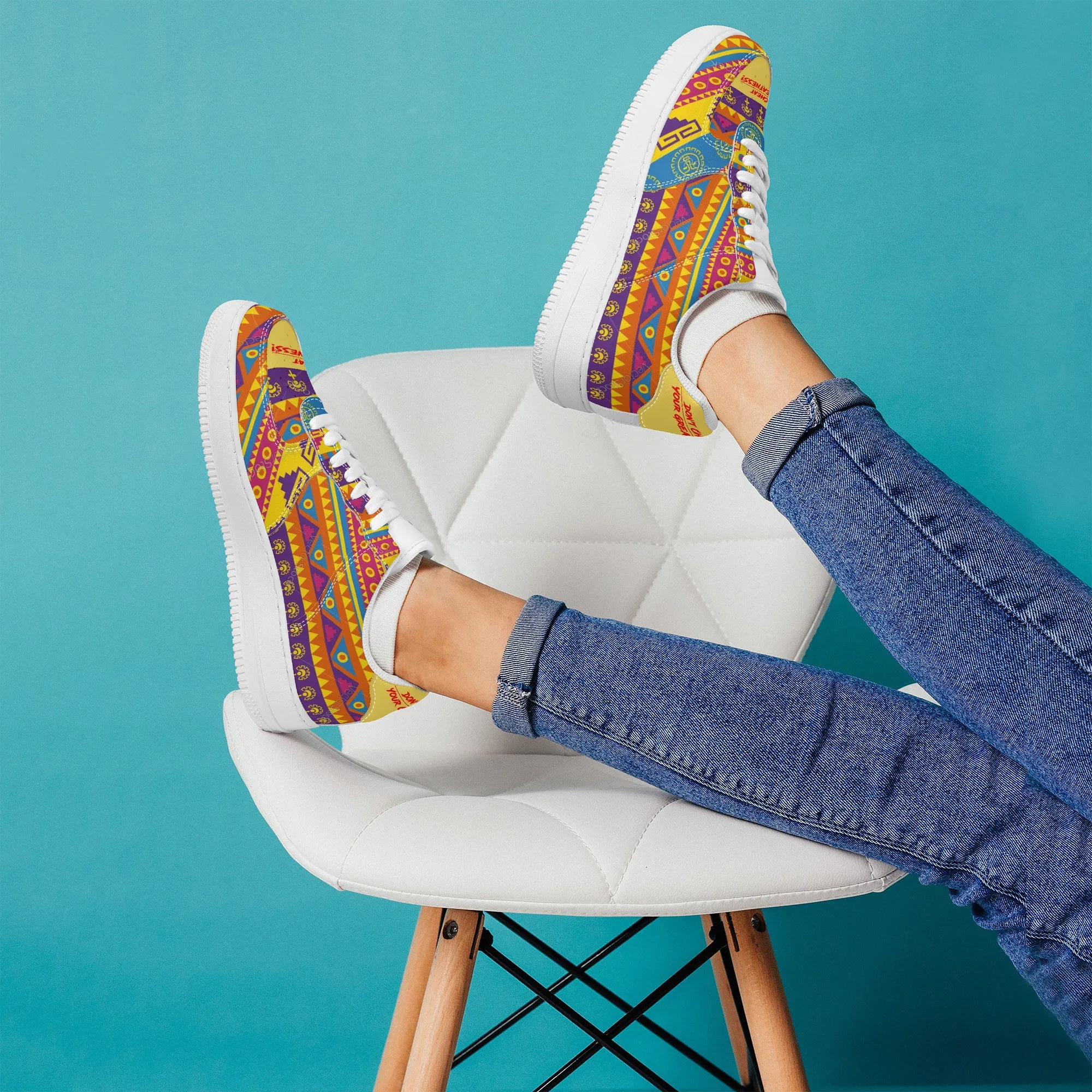 Low Top Unisex Sneaker