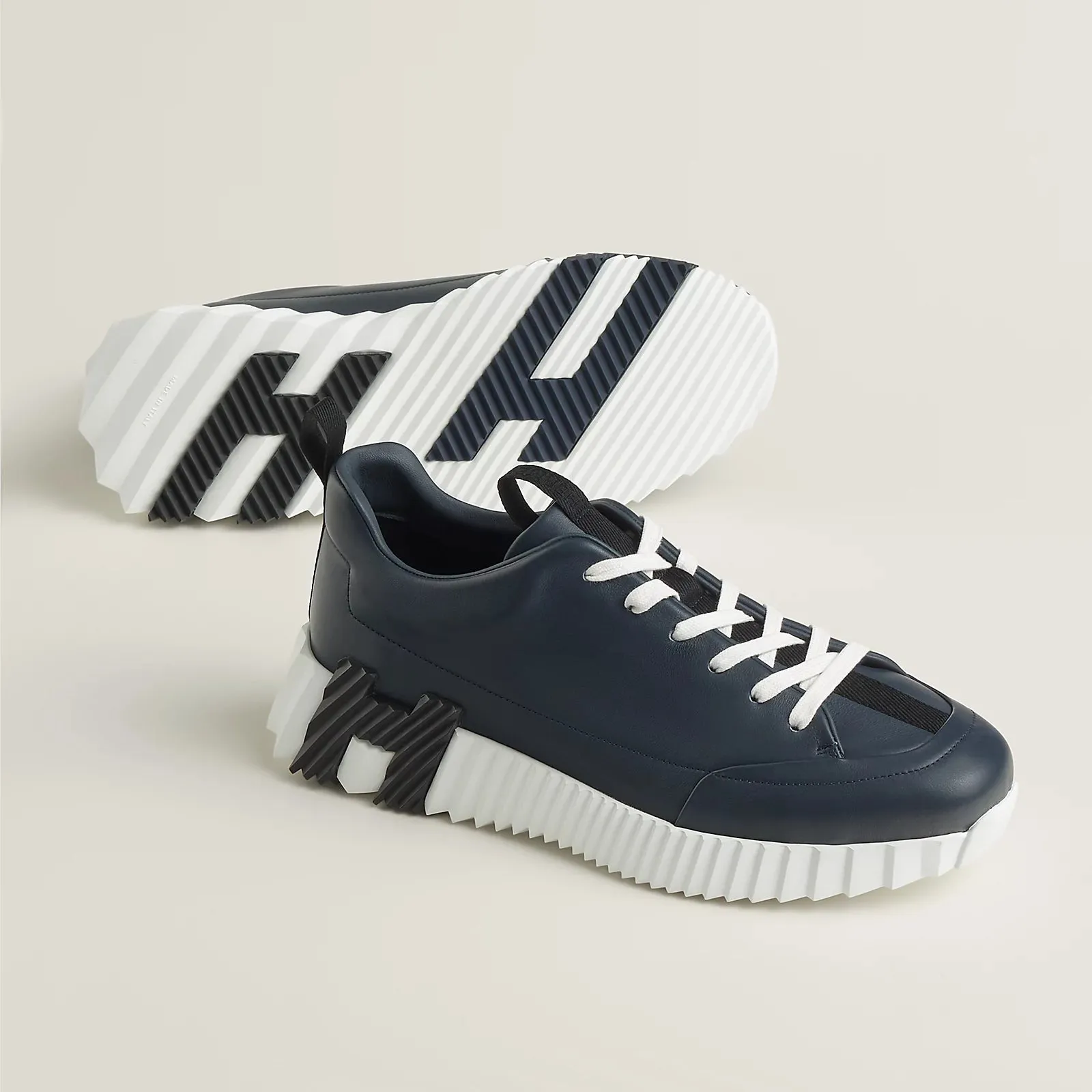 Marine Jump Sneaker