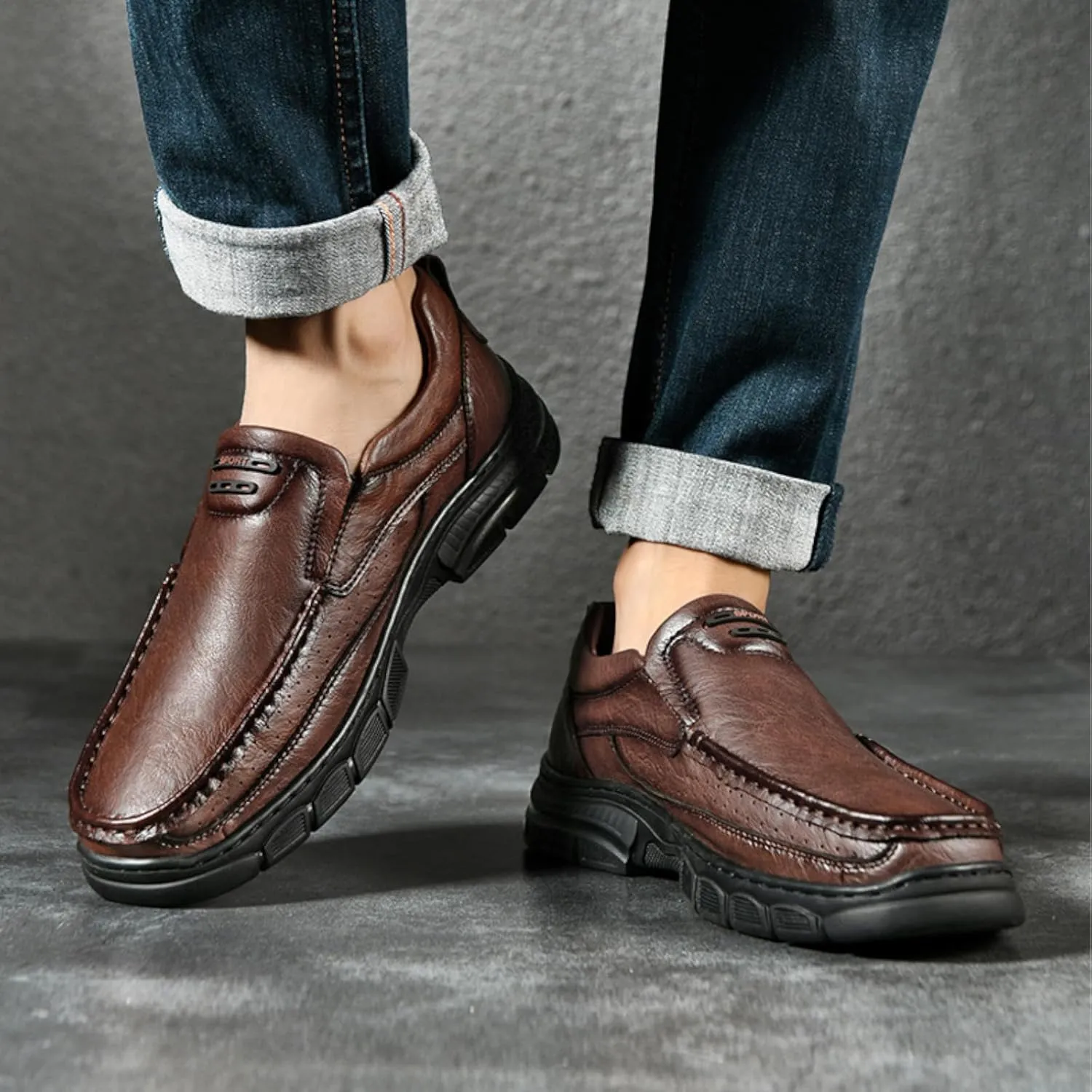 Men's Fashion Cow Leather Slip-On Casual Loafers Retro Soft Thick Sole Comfy Non Slip Breathable Business Oxfords Lightweight Outdoor Work Drving Shoe