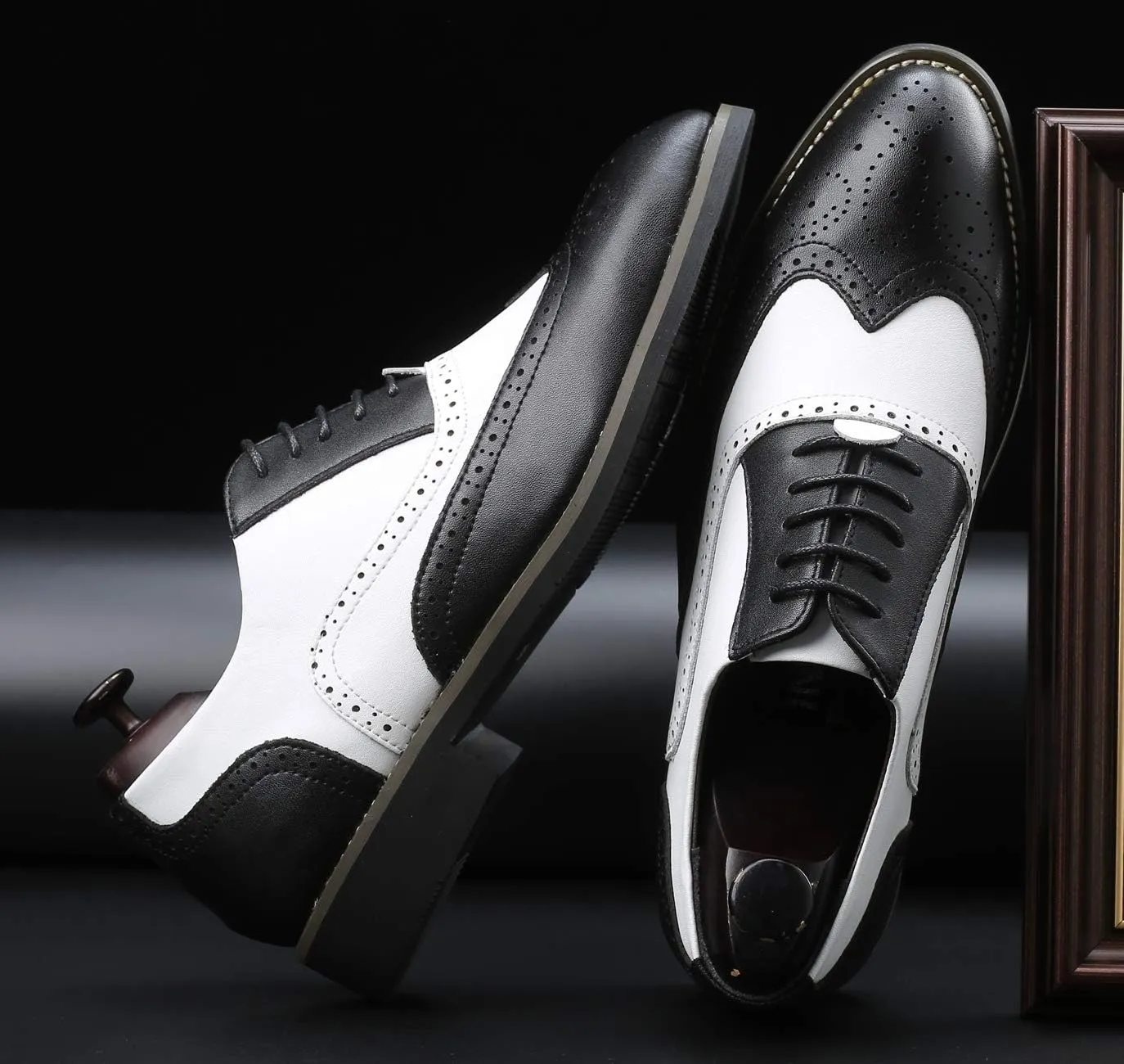 Mens Lace Up Dress Shoes Modern Double-Color Formal Business Wingtip Oxford Derby