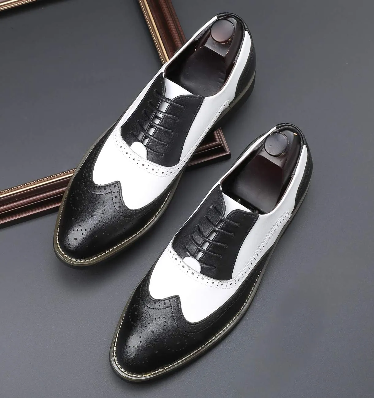 Mens Lace Up Dress Shoes Modern Double-Color Formal Business Wingtip Oxford Derby