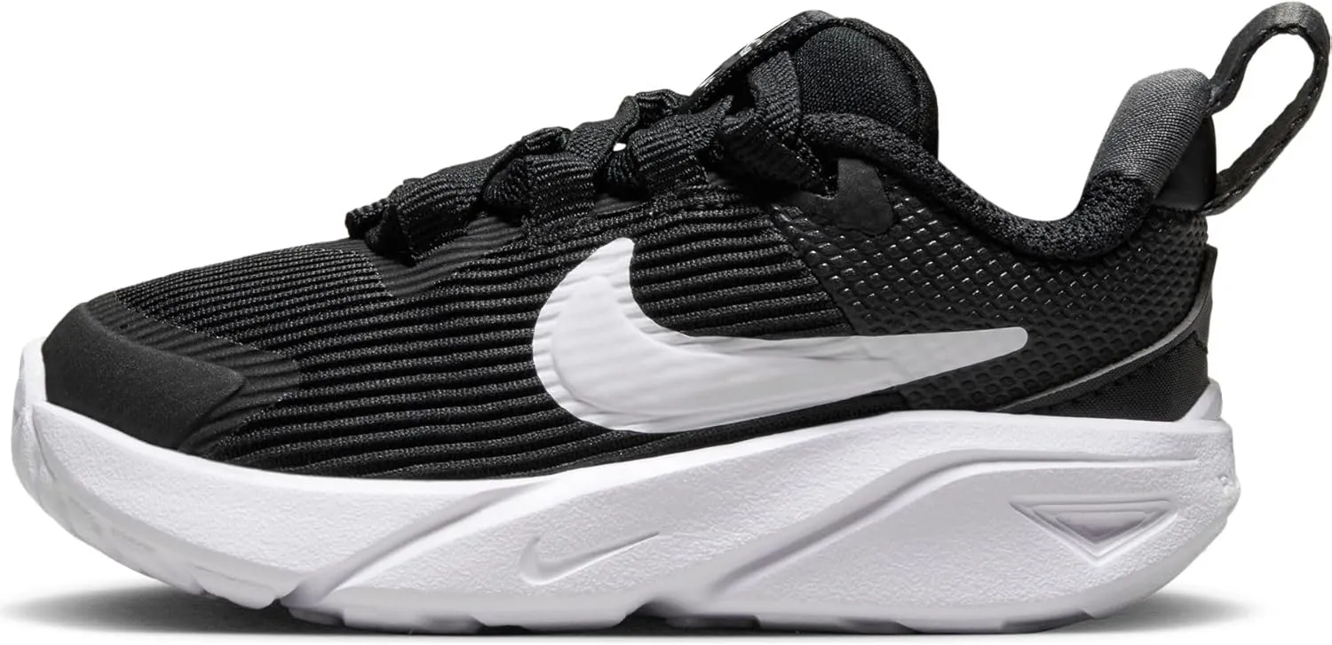 NIKE Boy's Sneaker Low