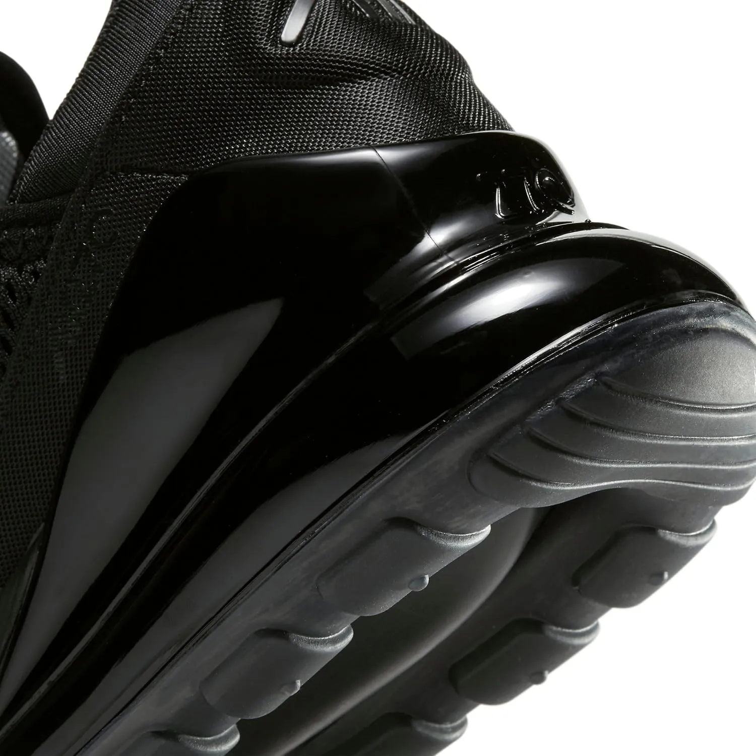 NIKE Men's Low-Top Sneaker
