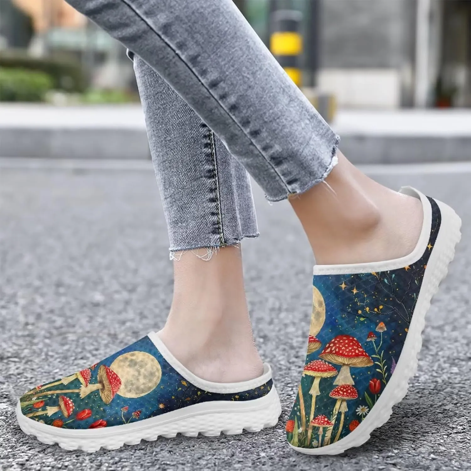 Novelty Mushrooms Women's Slip On Mule Sneakers Anti-Slip Walking Shoes with Elastic Thick Sole for Outdoor Indoor