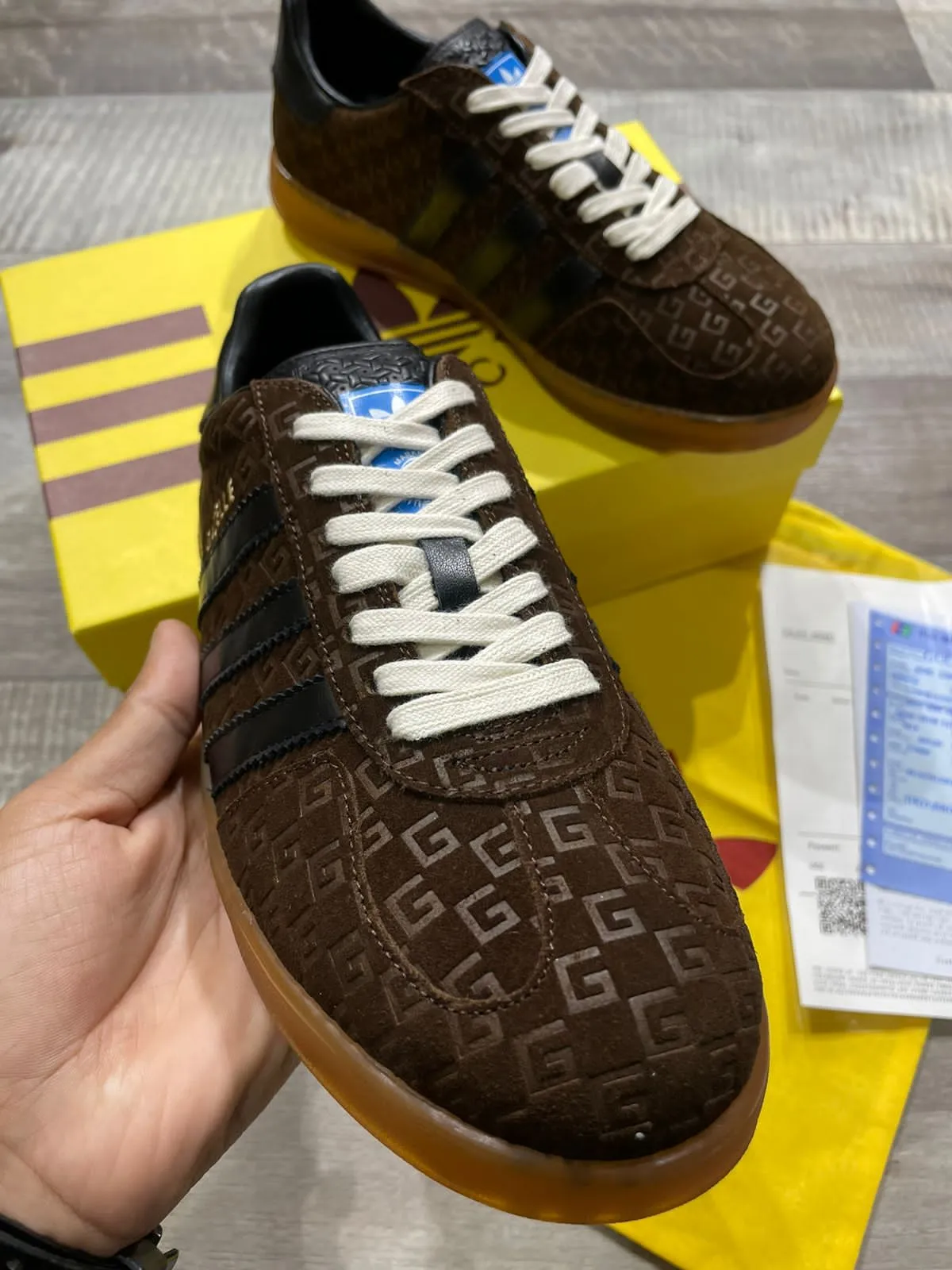 PREMIUM GAZELLE LOW TOP SNEAKERS