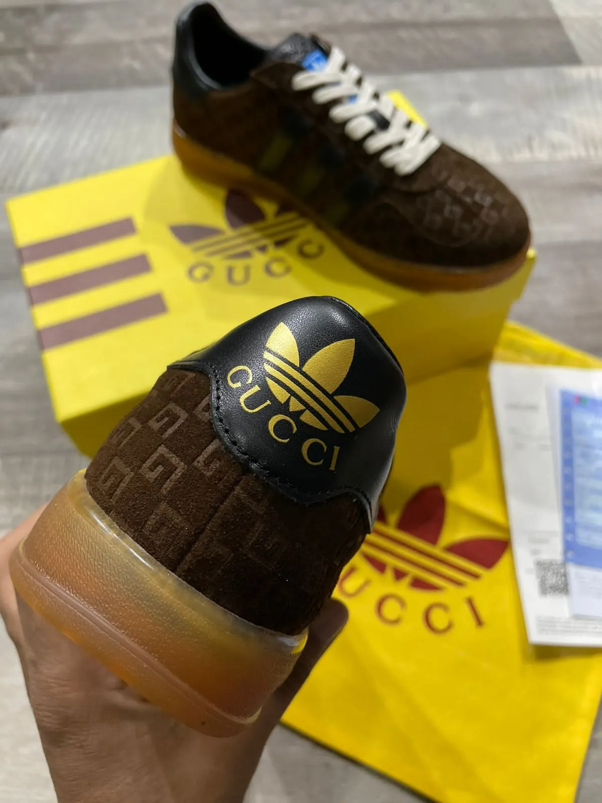 PREMIUM GAZELLE LOW TOP SNEAKERS