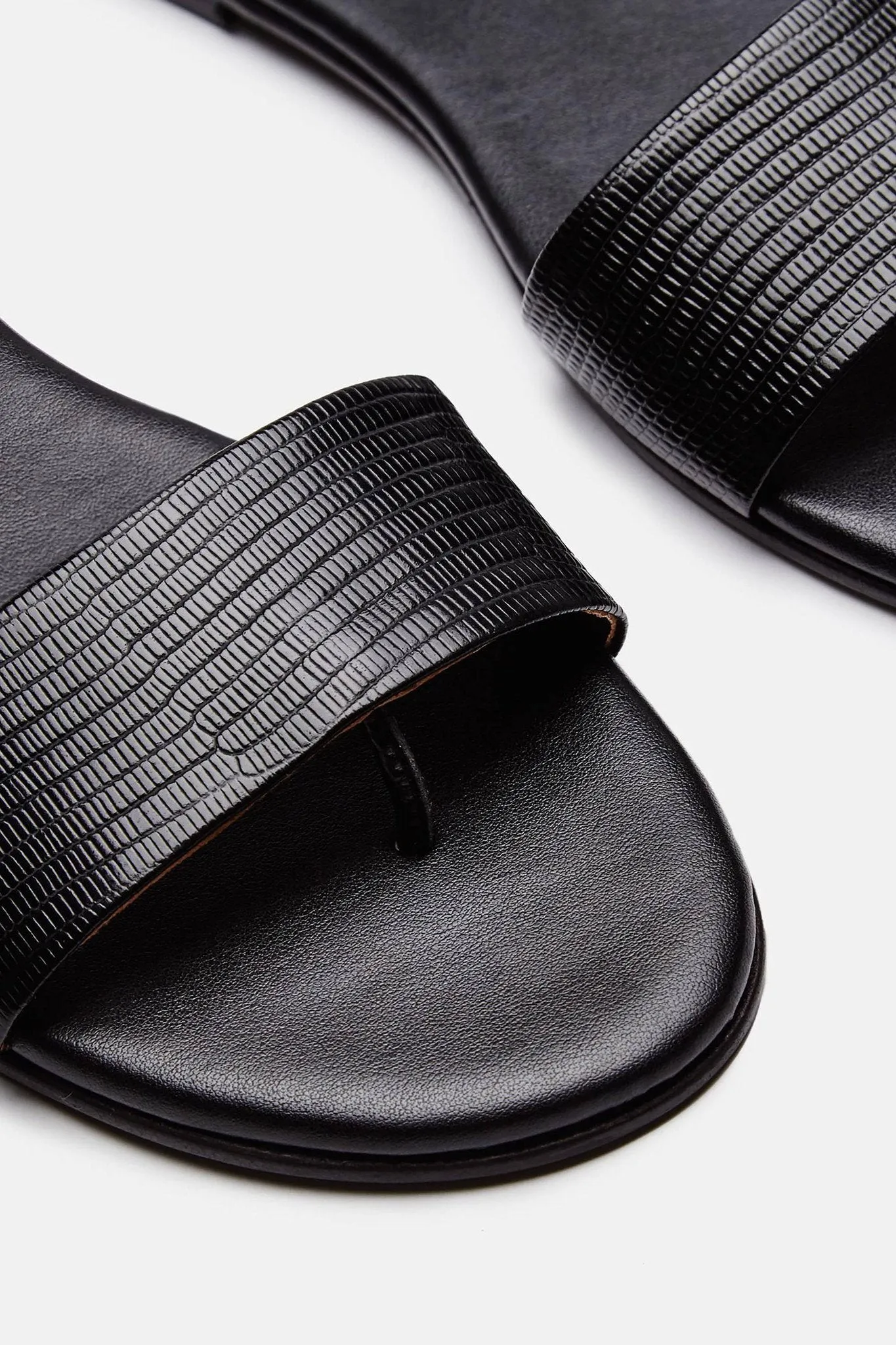 Roma I Sandal - Black Embossed