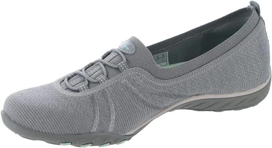 Skechers Women's Breathe Easy-Simple Pleasure Sneaker