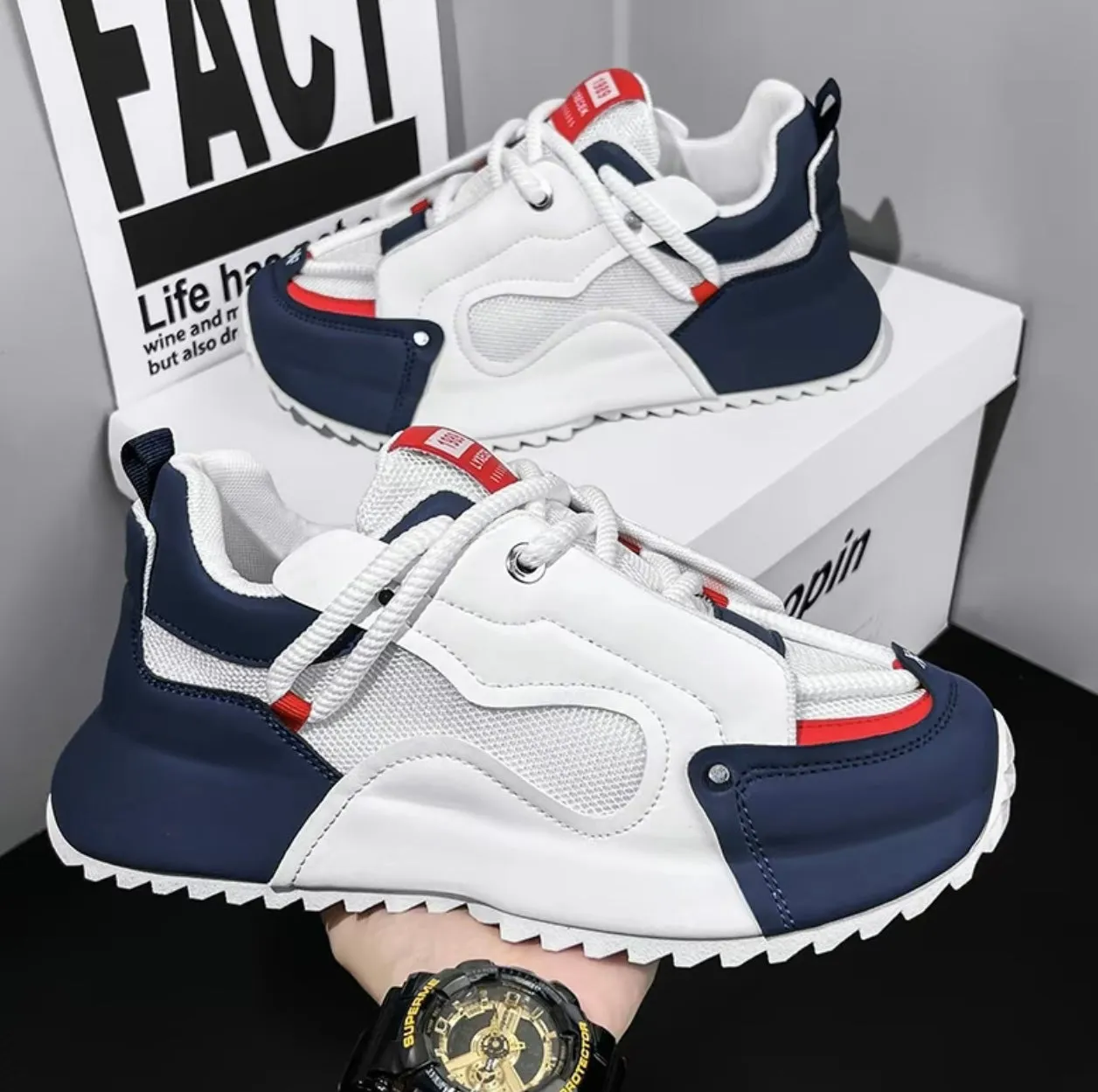 Sporty shoe Men's fashionable skateboarding shoes, casual, breathable, lightweight, comfortable, sports shoes, thick soled, wear-resistant, anti slip, sweat proof, fitness training shoes