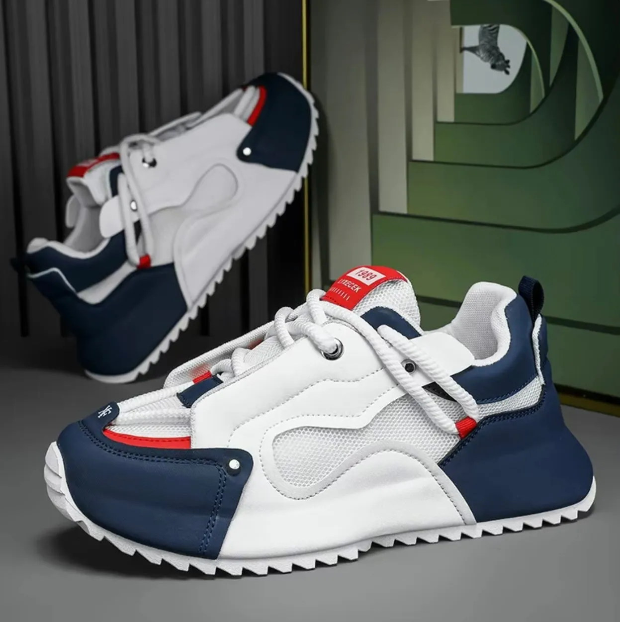 Sporty shoe Men's fashionable skateboarding shoes, casual, breathable, lightweight, comfortable, sports shoes, thick soled, wear-resistant, anti slip, sweat proof, fitness training shoes