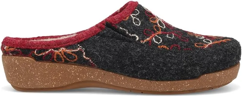 Taos Footwear Women's Woolflower Clog