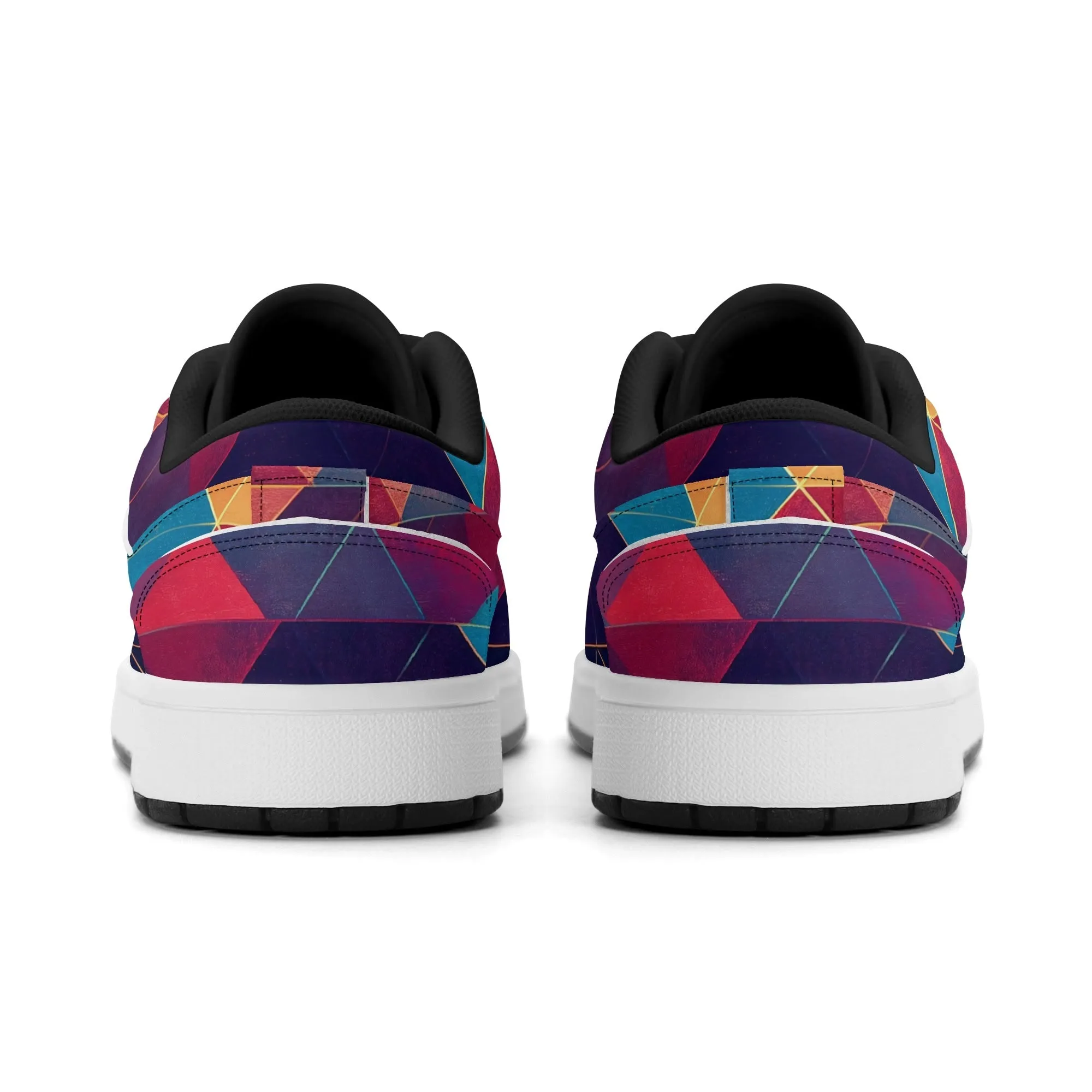 Triangle v2 Low Top Leder Sneaker für Herren