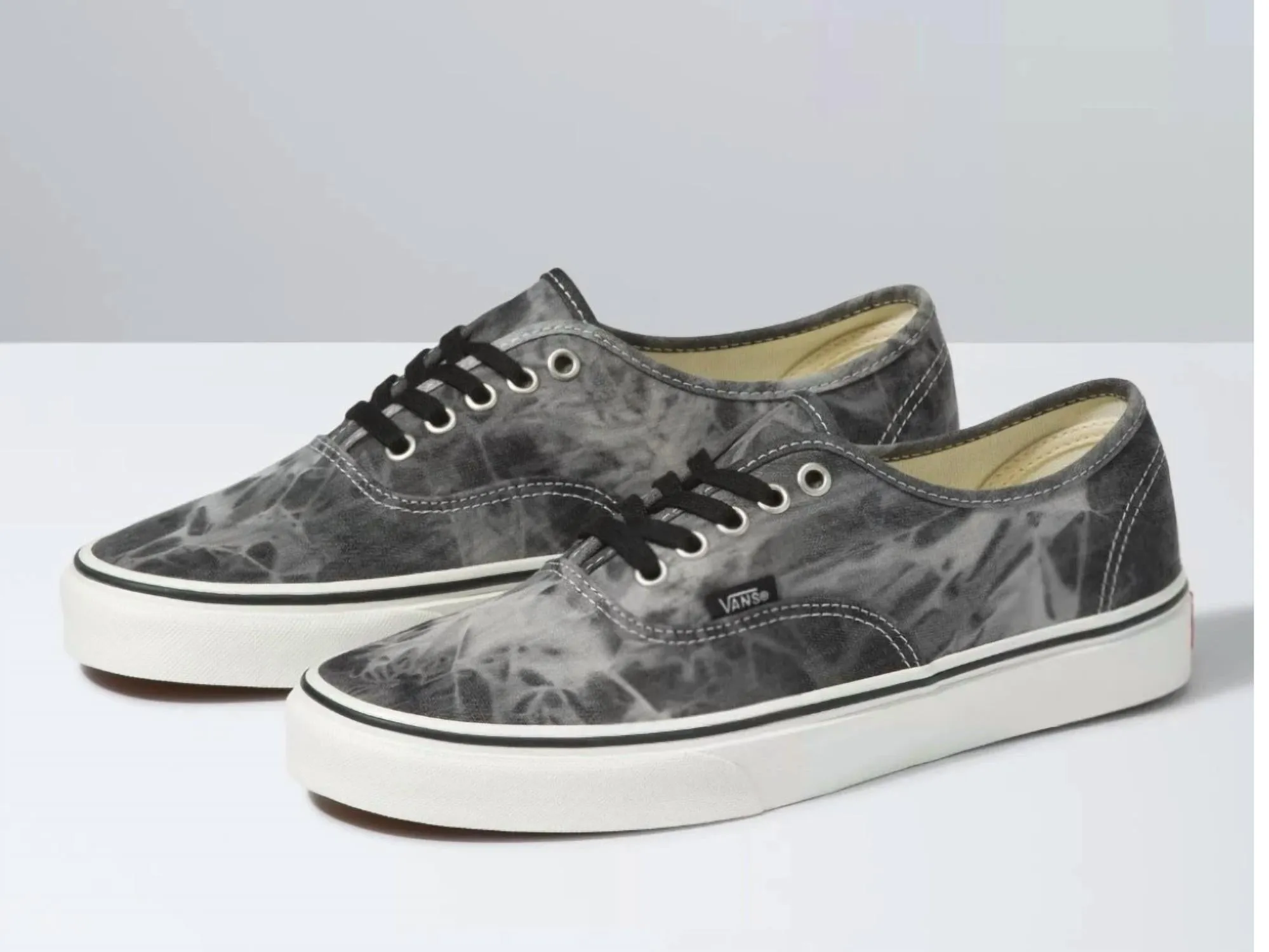 Unisex Vans Authentic Sneaker In Denim Destroy