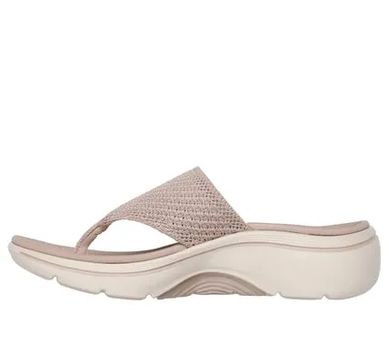 WOMEN'S GO WALK ARCH FIT 2.0