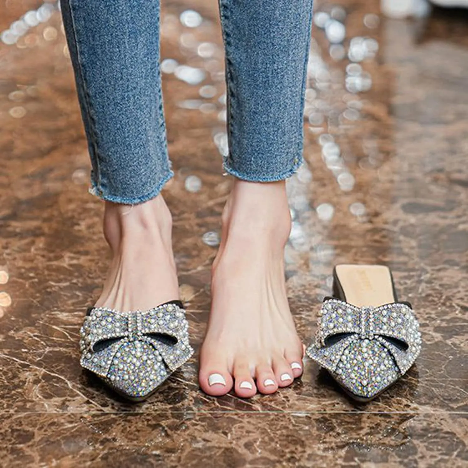 Women's Pointed Toe Mules Slip On Pearl Rhinestones Fashion Comfortable Backless Slides Dress Flats