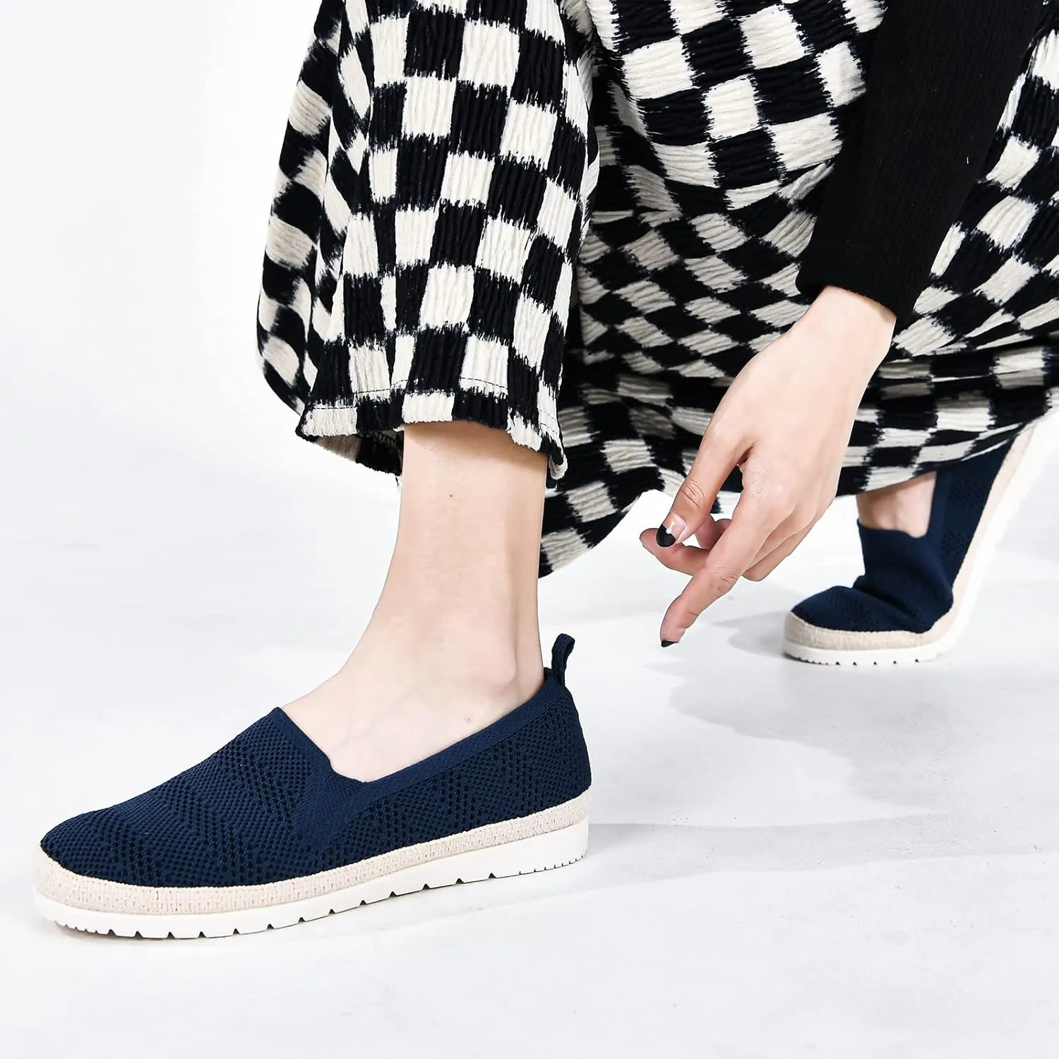 Women's Slip on Loafer Shoes Casual Walking Shoes Comfortable Knit Hands Free Slip ins Sneakers with Arch Support Fashion Work Nurse Flats